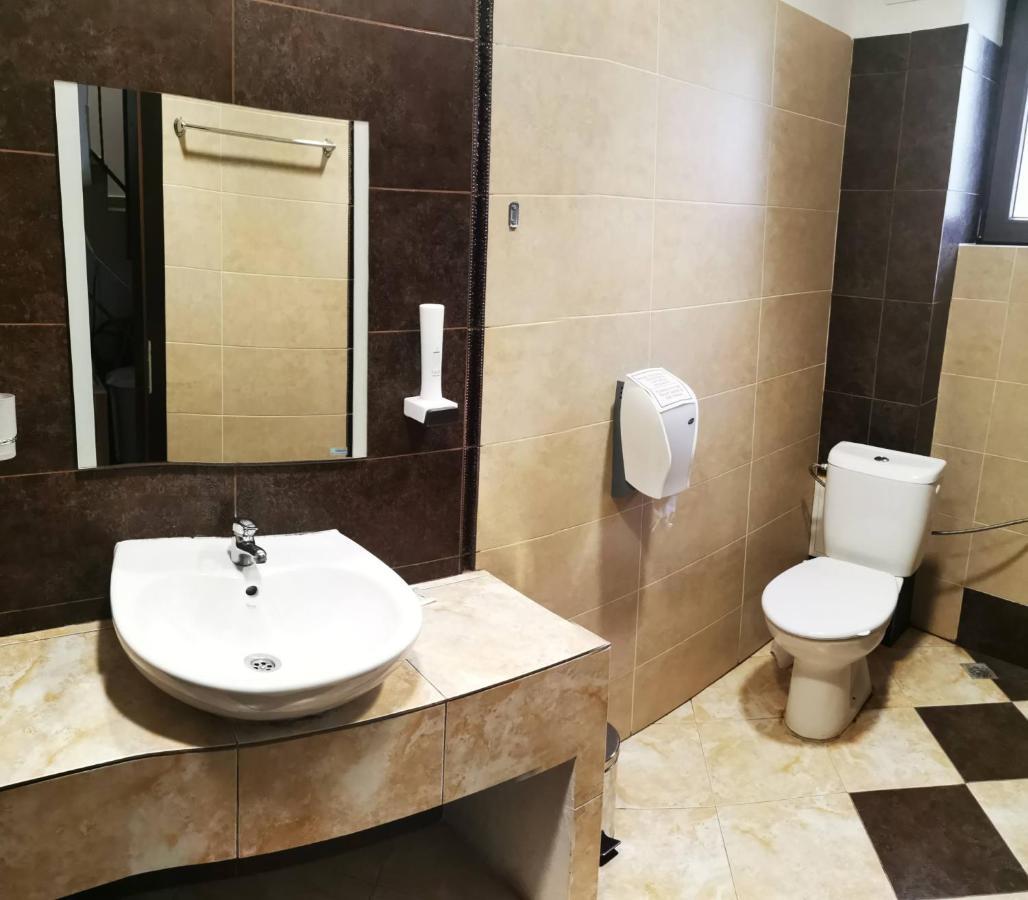 Apartments Black Horse パンポロボ エクステリア 写真