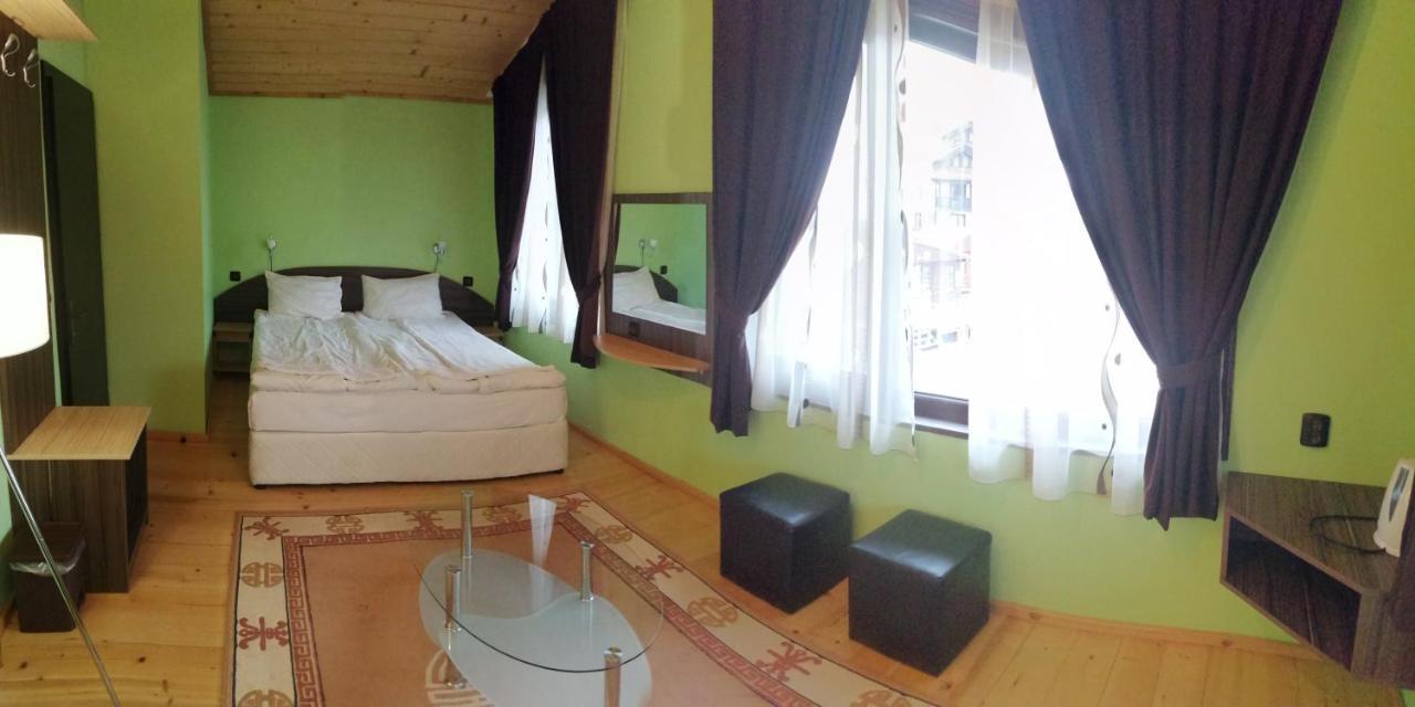 Apartments Black Horse パンポロボ エクステリア 写真
