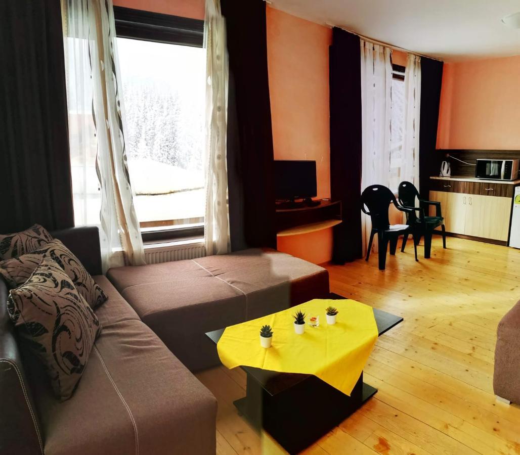 Apartments Black Horse パンポロボ エクステリア 写真
